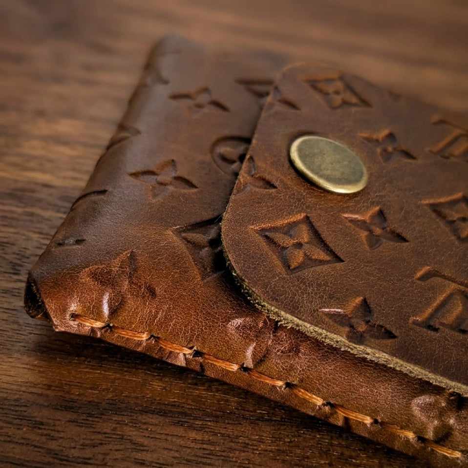 Riad — Portefeuille Monogram